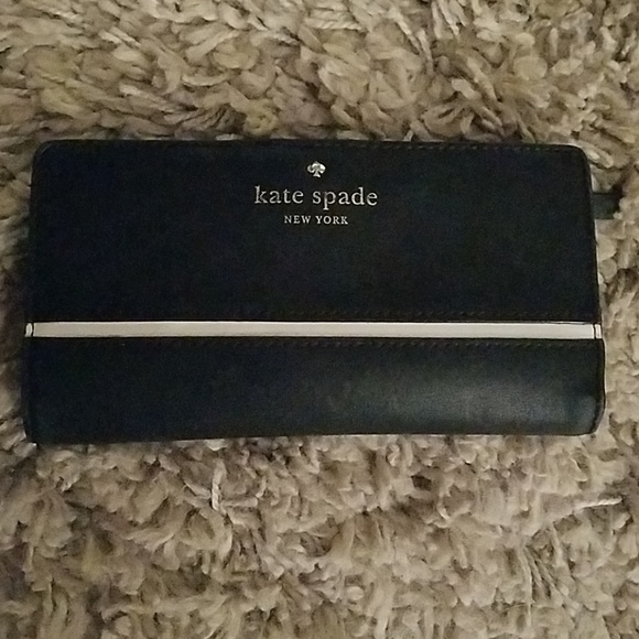 kate spade Handbags - Kate Spade Wallet